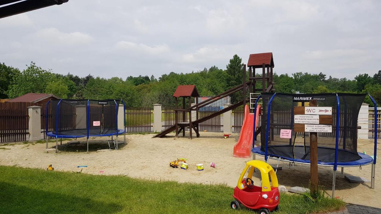 Hotel U Jelena Hawierzów Zewnętrze zdjęcie